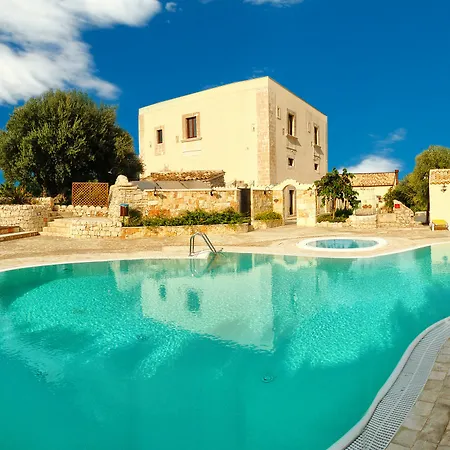 Hotel Relais Torre Marabino 3*